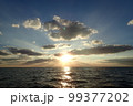 (東京都)1月の夕景 99377202