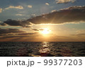(東京都)1月の夕景 99377203