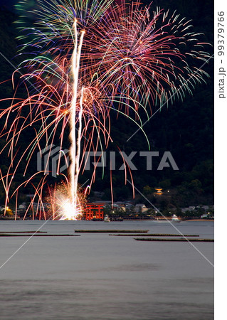 大鳥居修復祝い花火 99379766