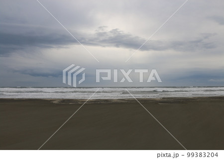 波と太陽 99383204