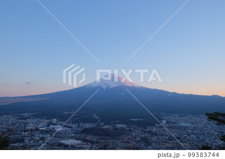 3月の富士山 3月の富士山 99383744