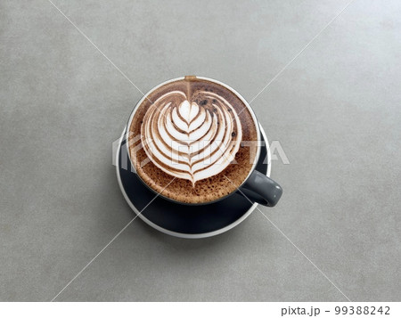 ラテアートが美しいカフェモカ 99388242