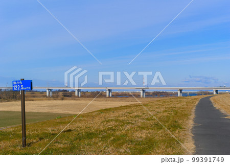 茨城県境町利根川サイクリングロード左岸2023年2月 茨城県境町利根川サイクリングロード左岸2023年2月 99391749