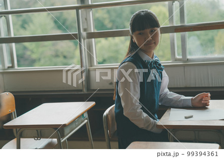 Middle school Middle school 99394361