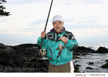 真鶴の浜でカサゴを釣った 真鶴の浜でカサゴを釣った 99395030