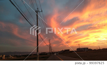 夕暮れ 夕暮れ 99397625
