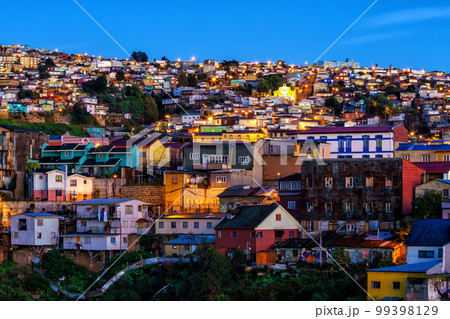 The historic quarter of Valparaiso in Chile The historic quarter of Valparaiso in Chile 99398129