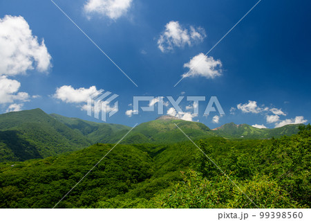 那須高原展望台より夏の那須連山遠望(栃木県) 那須高原展望台より夏の那須連山遠望(栃木県) 99398560
