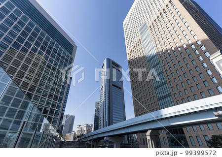 東京汐留　高層ビル群の風景 99399572