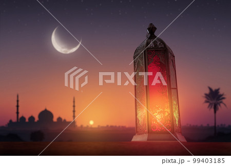 Ornamental Arabic lantern Ornamental Arabic lantern 99403185