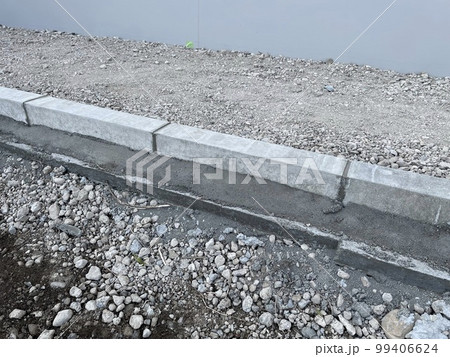 歩車道境界ブロック設置 歩車道境界ブロック設置 99406624