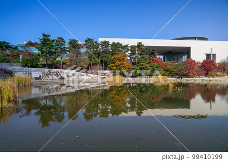 建物 空 関西 99410199