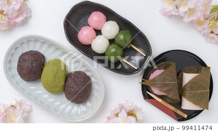桜と和菓子|ぼたもち・三色団子(花見団子)・桜餅 春のお花見・お彼岸イメージ 桜と和菓子|ぼたもち・三色団子(花見団子)・桜餅 春のお花見・お彼岸イメージ 99411474
