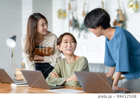 ビジネス 女性 カジュアル ビジネス 女性 カジュアル 99412508