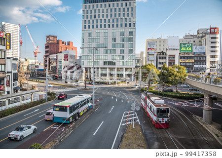 《愛知県》豊橋駅前の路面電車 99417358