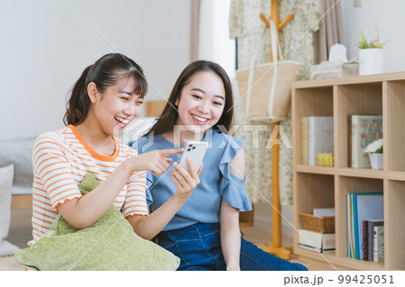 roommate 99425051