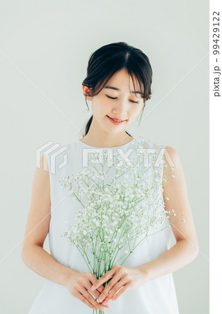 若い女性のビューティ 若い女性のビューティ 99429122
