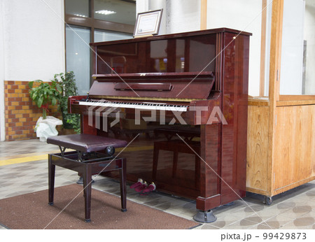 駅ピアノ 99429873