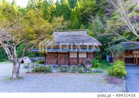 旧矢部町民族史料館「観光名所:通潤橋(つうじゅんきょう)の茅葺屋根・古民家風景」 (山都町矢部町) 旧矢部町民族史料館「観光名所:通潤橋(つうじゅんきょう)の茅葺屋根・古民家風景」 (山都町矢部町) 99431438