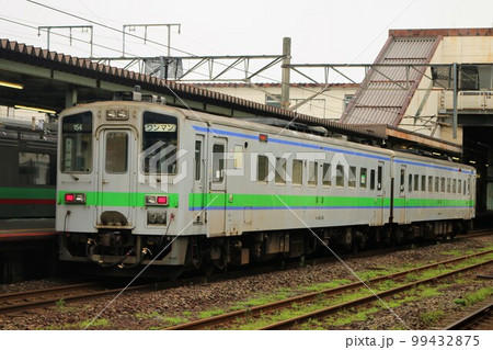【JR北海道】キハ141系(室蘭本線:苫小牧駅) 【JR北海道】キハ141系(室蘭本線:苫小牧駅) 99432875