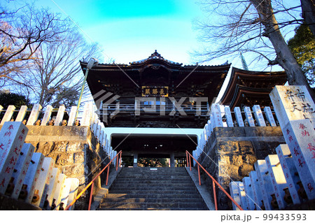 布施弁天の楼門 99433593