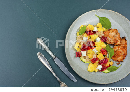 Meat salad with citrus fruits, cheese and quinoa 99438850