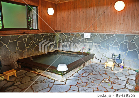 大分県別府市の明礬温泉 大分県別府市の明礬温泉 99439558