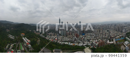 高層ビル街 高層建築 高層階 99441359