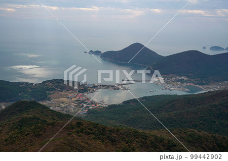 雲 観光地 山 99442902