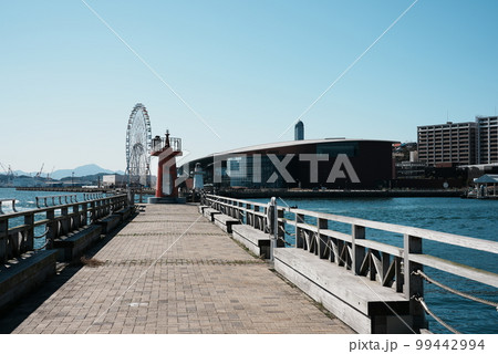 下関の海峡館と恋人灯台 下関の海峡館と恋人灯台 99442994