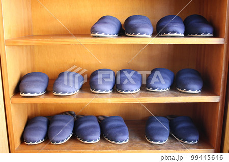 公民館　ゲタ箱　下駄箱イメージ 99445646