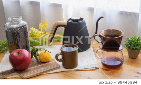 ドリップコーヒー イメージ ドリップコーヒー イメージ 99445894