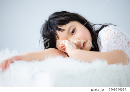 キッズ　睡眠イメージ 99449345