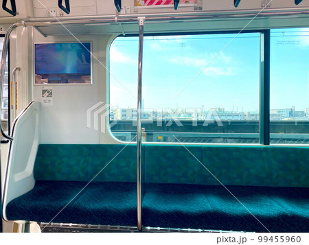 電車の座席 99455960