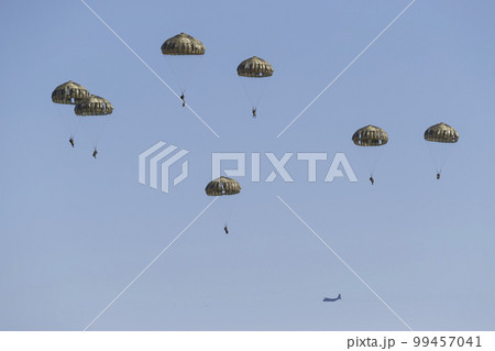 降下訓練 降下訓練 99457041