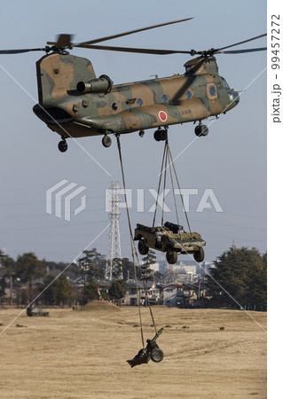 チヌーク 車両懸架　離島奪還演習 島嶼防衛 99457272