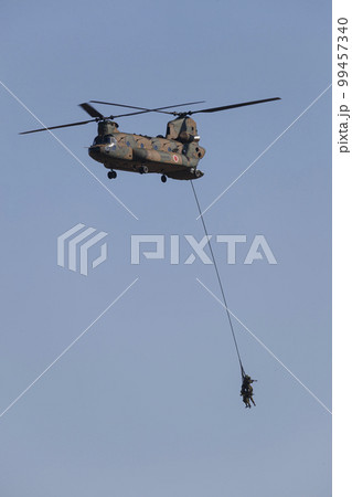 チヌーク 車両懸架 離島奪還演習 島嶼防衛 チヌーク 車両懸架 離島奪還演習 島嶼防衛 99457340