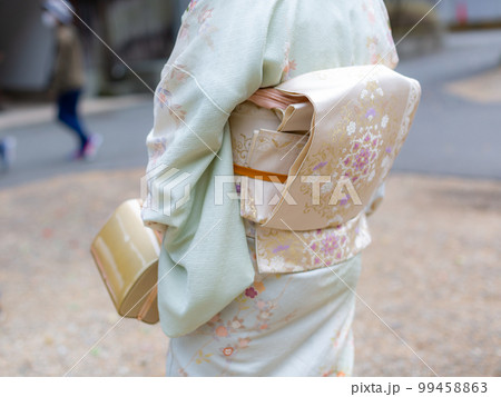 着物で記念写真 帯 着物で記念写真 帯 99458863