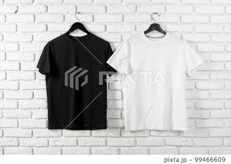 Black and white color two plain t-shirts 99466609