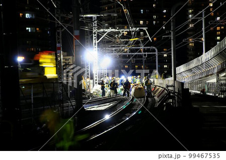 深夜の激闘!!『開かずの踏切』解消へ… 高架化工事に伴う線路切替の夜間工事 深夜の激闘!!『開かずの踏切』解消へ… 高架化工事に伴う線路切替の夜間工事 99467535
