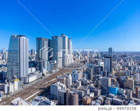 10月愛知・名古屋市　名古屋駅周辺のビル群 99470256