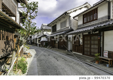 倉敷美観地区　本町通り　岡山県倉敷市 99470370