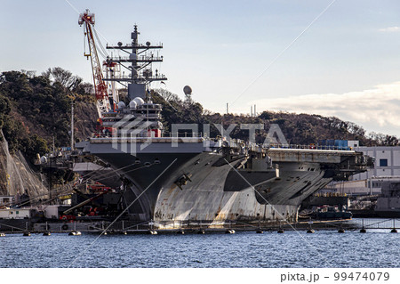 神奈川県横須賀市の横須賀基地に停泊し修理・メンテナンス中のアメリカ海軍原子力空母ロナルド・レーガン 神奈川県横須賀市の横須賀基地に停泊し修理・メンテナンス中のアメリカ海軍原子力空母ロナルド・レーガン 99474079