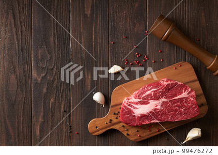アメリカ産アンガス牛　肩ロースステーキ用　厚切り肉 99476272