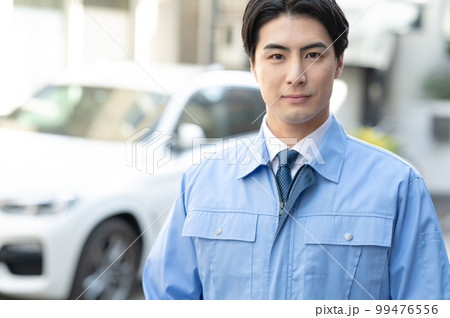 作業着の男性 作業着の男性 99476556