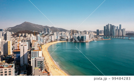 Aerial view of Gwangalli Beach in Busan 99484283