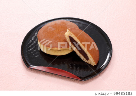 どら焼き 99485182