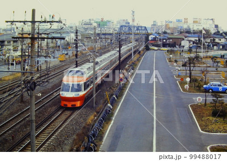 東海道線藤沢付近を走る小田急7000形LSE車(7802~)、1982年12月13日、国鉄の試運転 東海道線藤沢付近を走る小田急7000形LSE車(7802~)、1982年12月13日、国鉄の試運転 99488017
