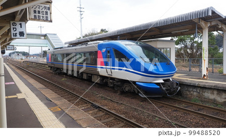 先頭車両だけ? 先頭車両だけ? 99488520