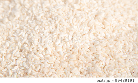 ほぐした米麹･生こうじ - 手作り味噌の工程写真（米糀をほぐしてパラパラにする） 99489191